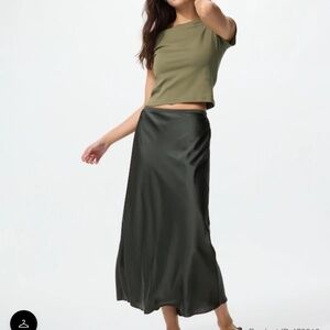 Uniqlo Midi Satin Skirt in Olive Green, Size S